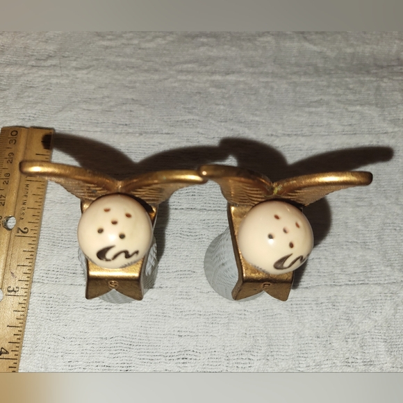 Vintage Angel salt and pepper shaker. - Picture 6 of 14